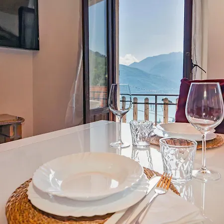 Como, View, Bbq Area & Plenty Of Space * Musso
