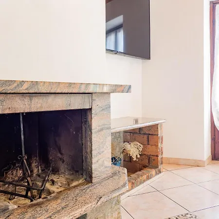 Como, View, Bbq Area & Plenty Of Space